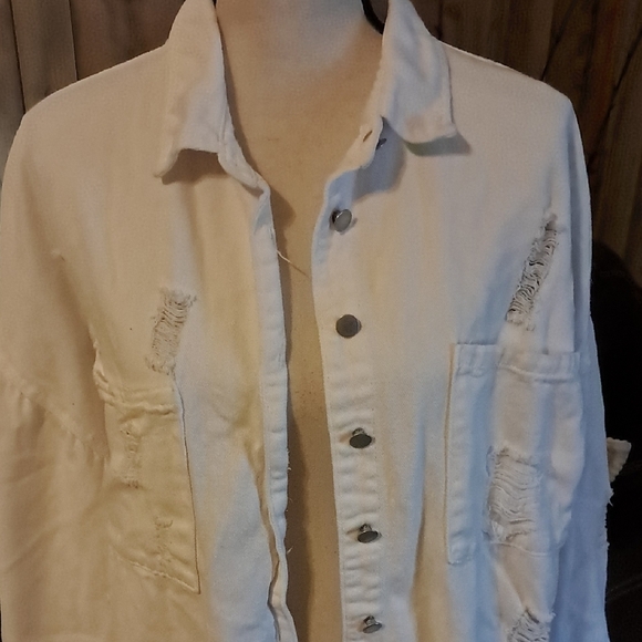 POL Button Down Raw Hem Distressed Shacket Shirt Jacket Size S - Picture 4 of 10